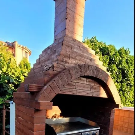 Cristalex 招待所 *